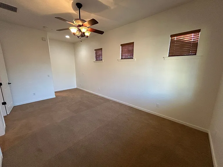 831 W Sycamore Ct — Photo 10
