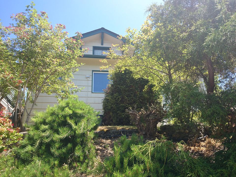 2nd image of 162 NW 62nd St