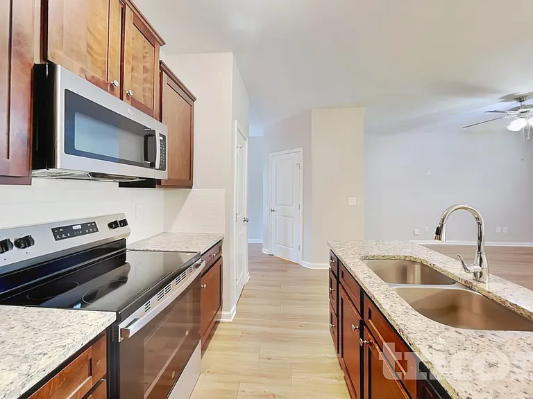 2292 Shady Dr — Photo 6