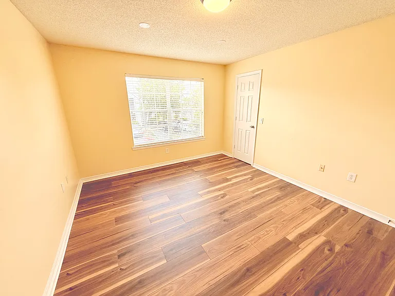 1226 Bermuda Lakes Ln #202 — Photo 9