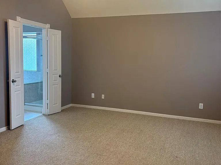 951 Lamonte Ln — Photo 13