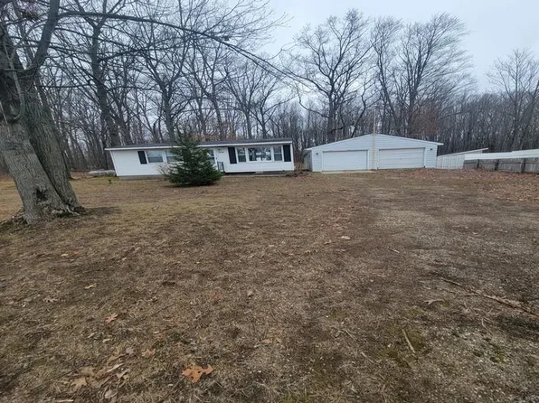 3740 Cedar Rd, Harrison, MI 48625