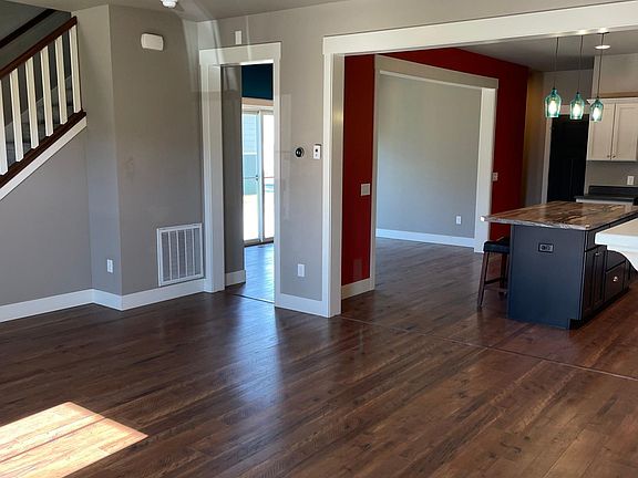 4th image of 1636 Hidden Cove Ln