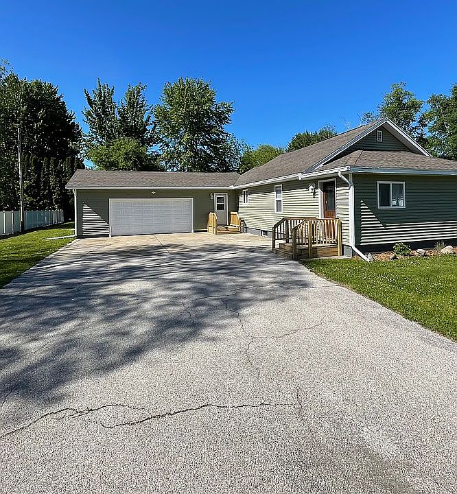 1st image of 3121 Boy Scout Rd