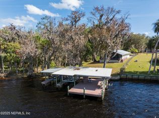 132 Nortons Fish Camp Rd, Satsuma, FL 32189
