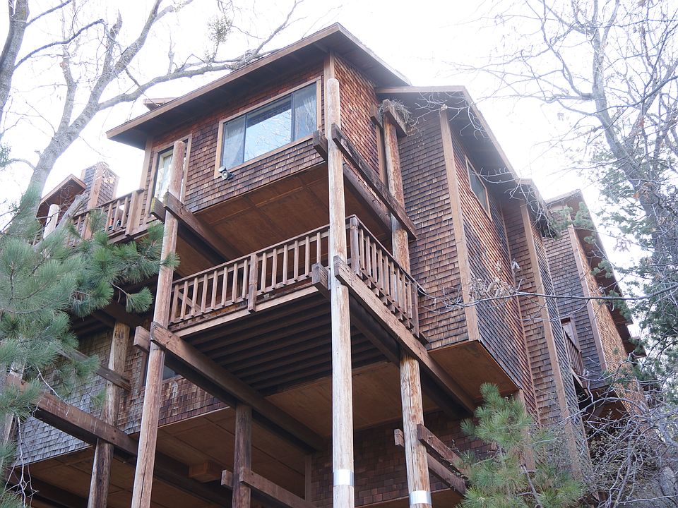 Exterior from the bottom