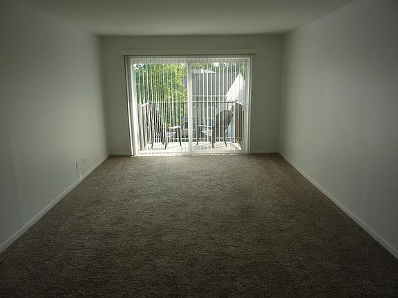 3rd image of 140 W Wood St Unit 315
