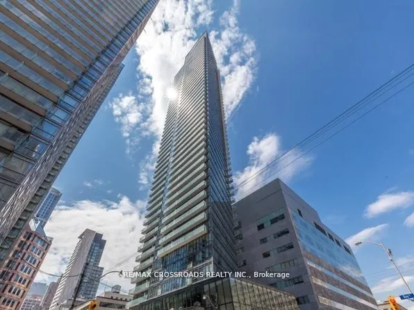 832 Bay St, Toronto, ON