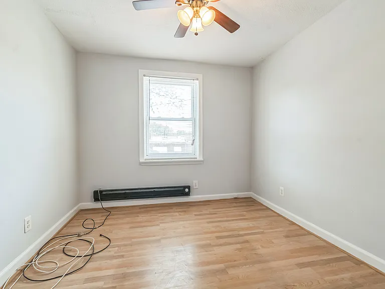 1608 West St SE — Photo 10