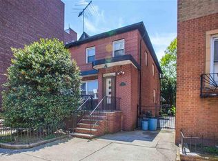31 Kensington Ave, Jersey City, NJ 07304