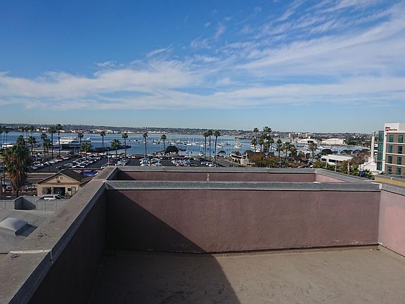 2nd image of 2050 Kettner Blvd #27