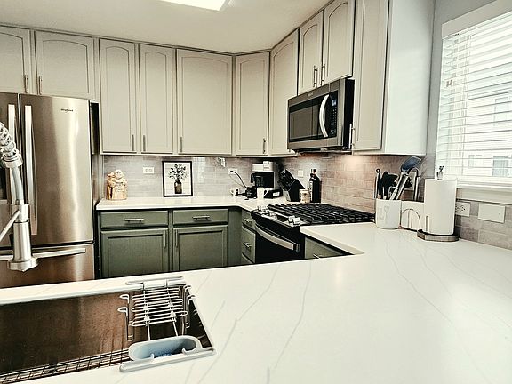 4th image of 1593 Sandcastle Ln