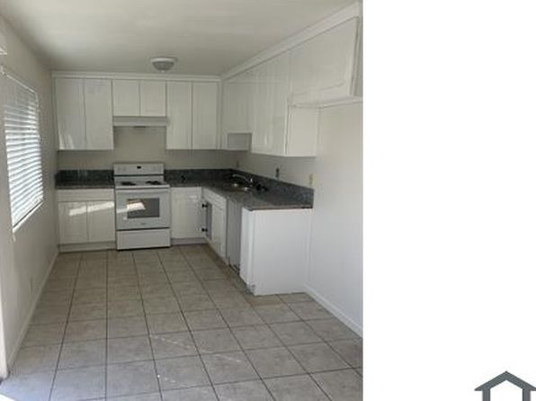 700 Northfield Dr APT C