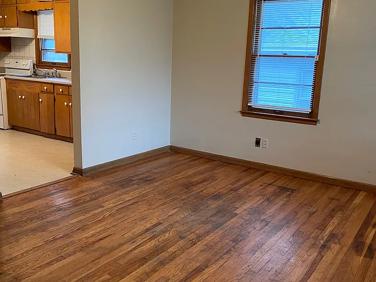 10606 E Kentucky Ave — Photo 6