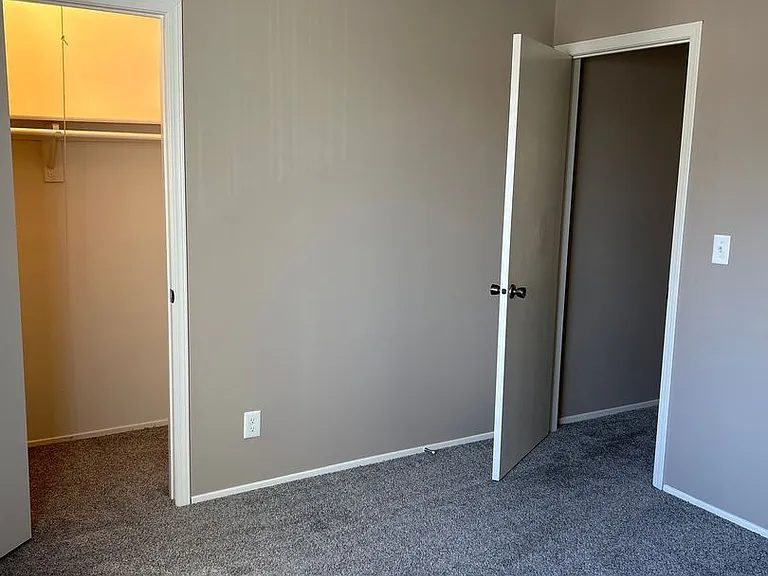 Southdale Square Apartments — Photo 113