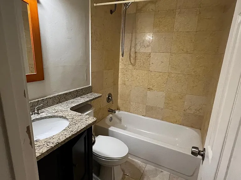 401 Commonwealth Ave #12A — Photo 19