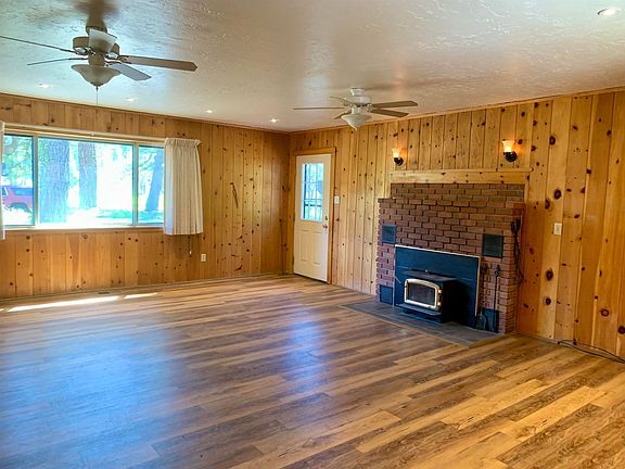 2nd image of 463-335 Twin Pine Dr