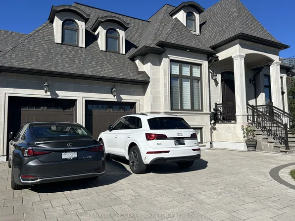 34 Crestwood Rd #Basement, Vaughan, ON L4J 1A5