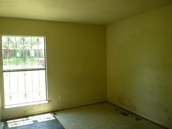 5th image of 2631 Bobwhite Blvd