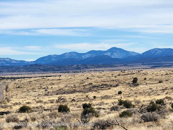 108 Campfire Trl, Carrizozo, NM 88301