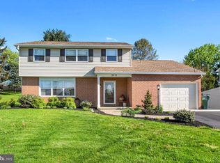 3911 Silver Spur Dr, York, PA 17402