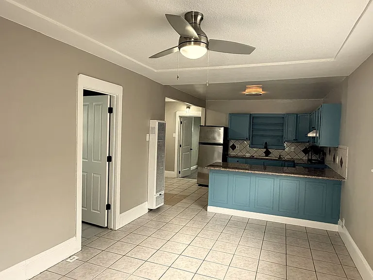 2028 Auseon Ave — Photo 2