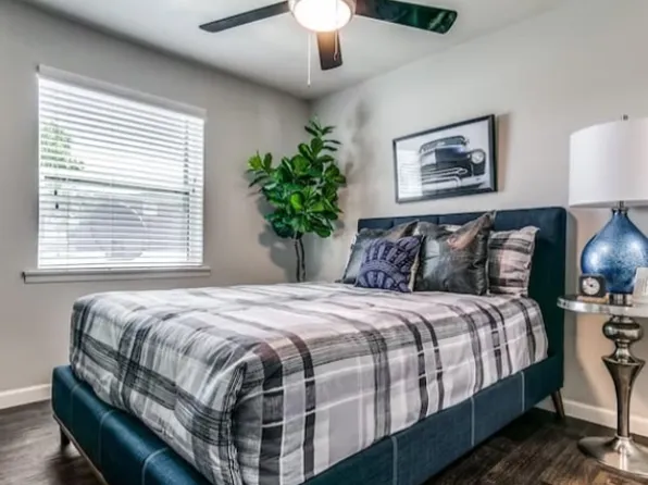 3552 E Overton Rd #S, Dallas, TX 75216