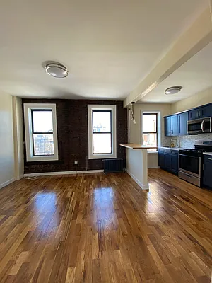 Rented by null | media 2