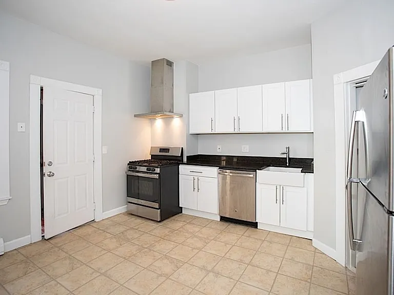 225 Prospect St #3 — Photo 3