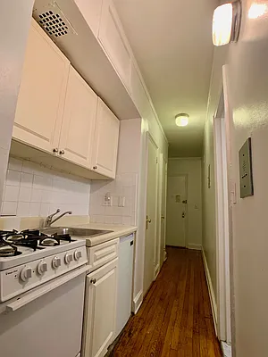 Rented by Building Equity Real Estate LLC | media 14