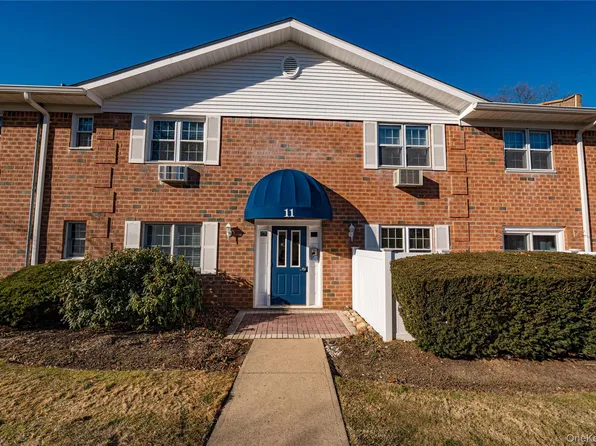 460 Old Town Road #11I, Port Jefferson Station, NY 11776