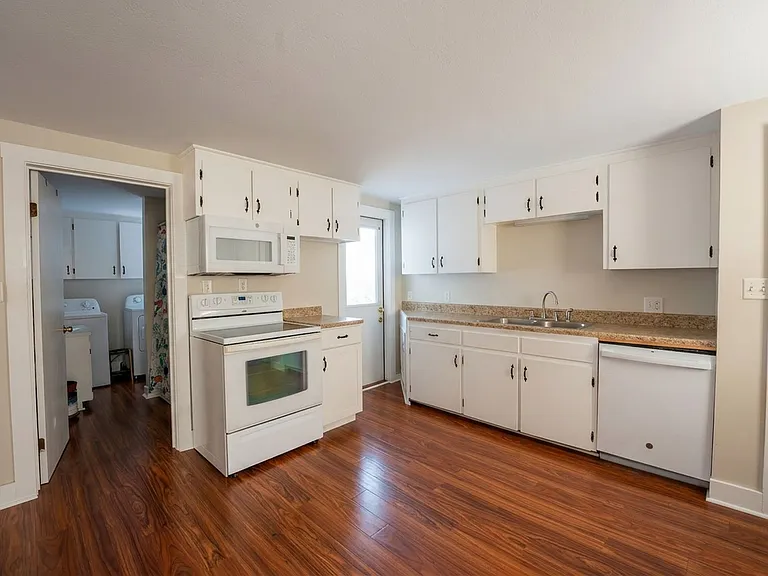 84 Birch St #201 — Photo 5