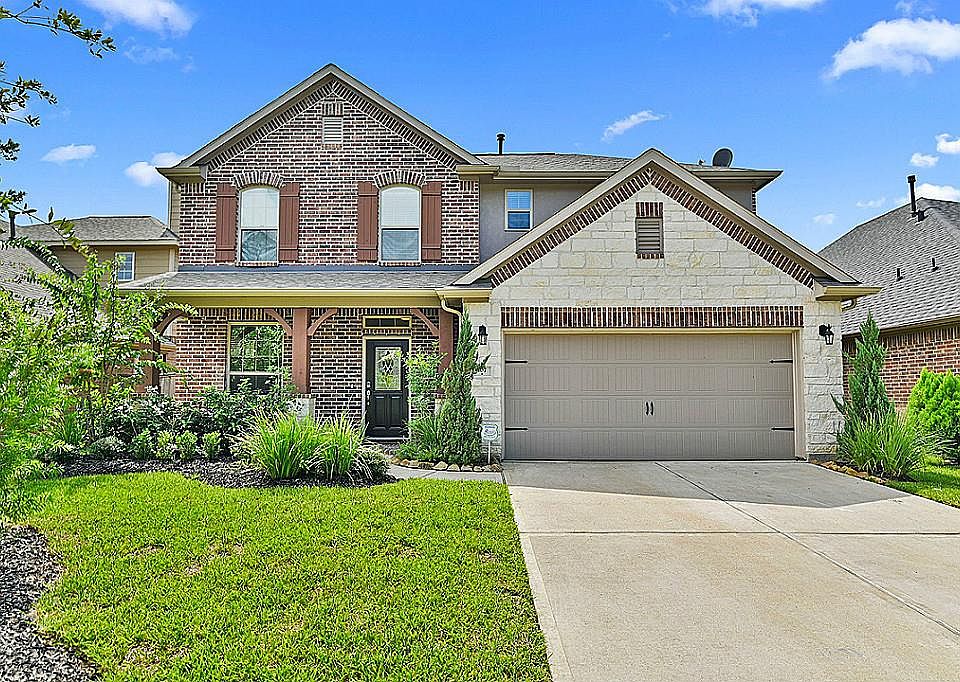 1st image of 107 Forest Heights Ct