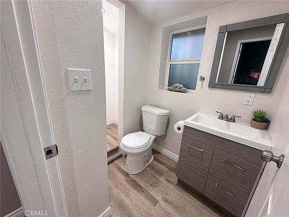 5th image of 25619 Lo Ln #25619