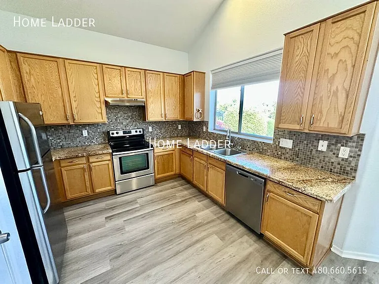 13201 W Rimrock St — Photo 6
