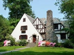 49 Knollwood Dr, Larchmont, NY 10538