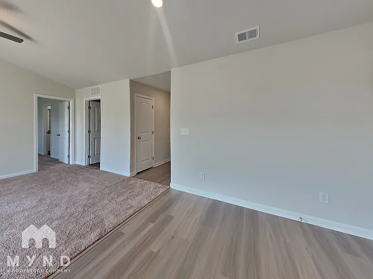 167 Royal Meadow Dr — Photo 10