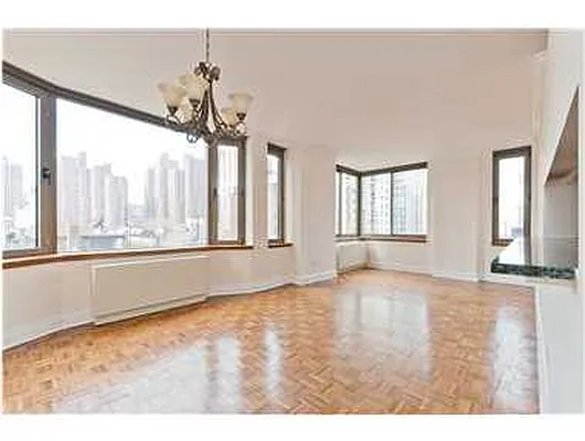 Rented by Mallan Real Estate Inc | media 14