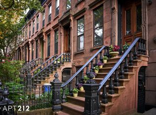 120 E 10th St #4B, New York, NY 10003
