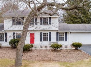 11330 N Solar Ave, Mequon, WI 53097