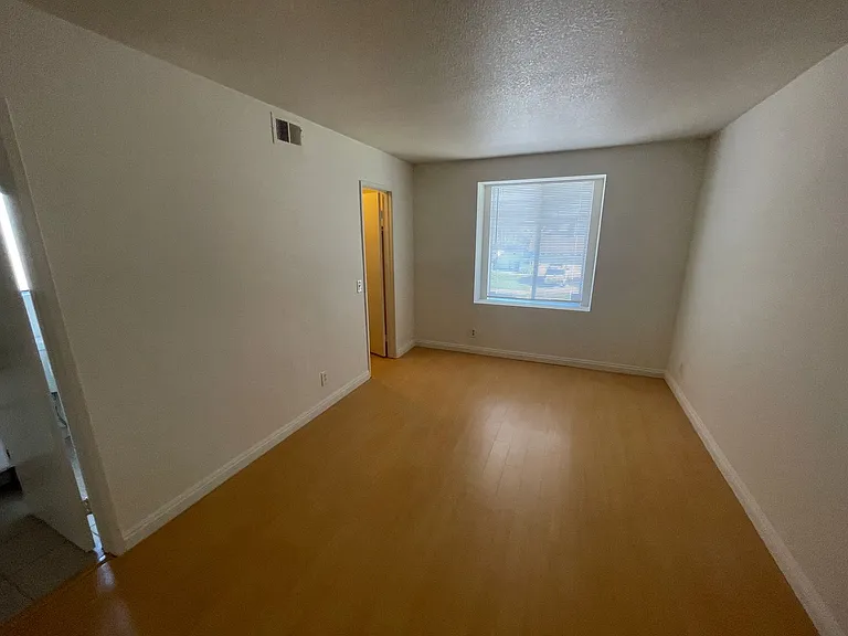24399 Fiji Dr — Photo 9