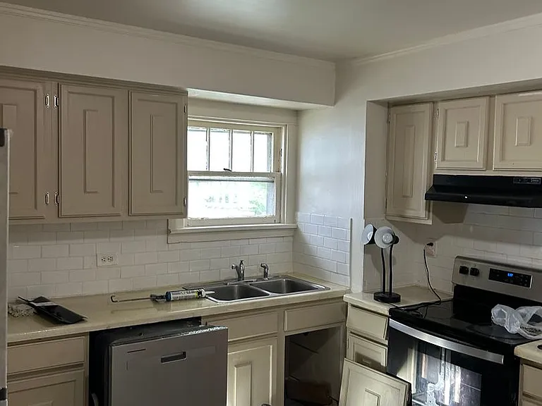 5230 Carthage Ave — Photo 4