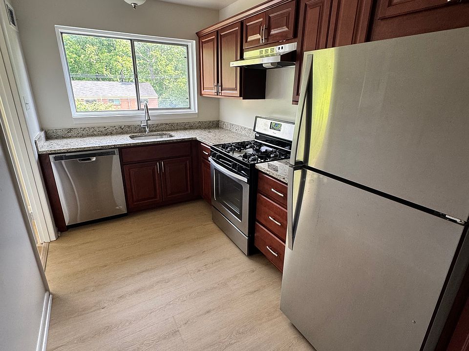 1st image of 10650 Weymouth St APT 204