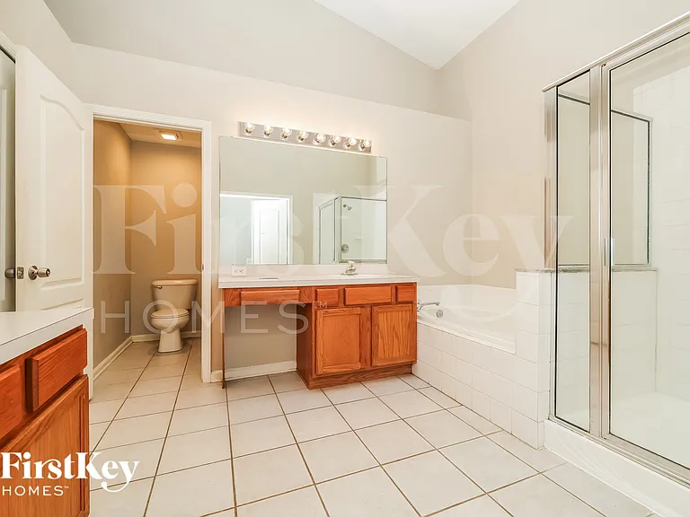 10214 Hunters Haven Blvd — Photo 11