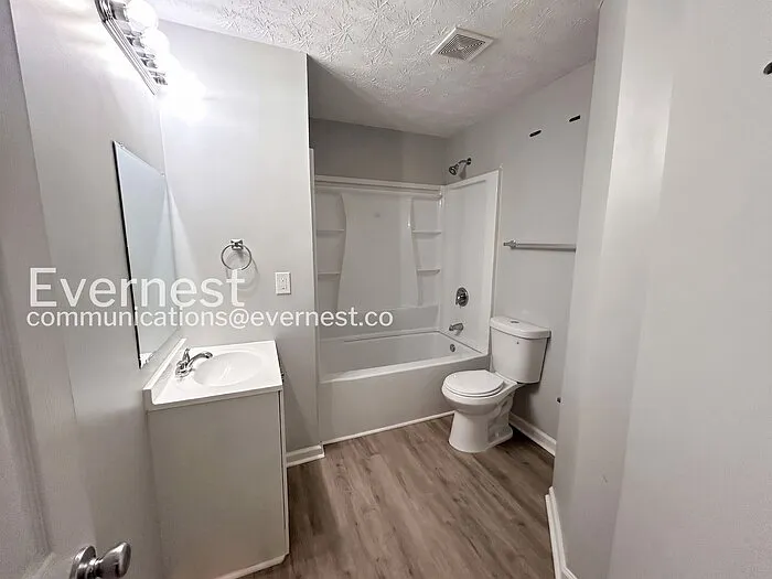 1311 Birch Ct — Photo 17