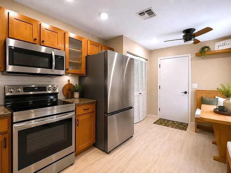641 Maple Oak Cir #101 — Photo 4