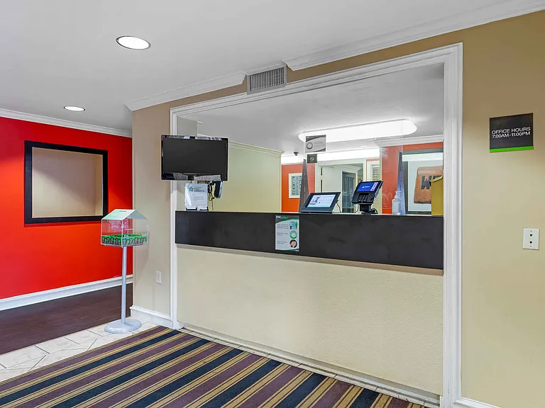 Lobby and Guest Check-in