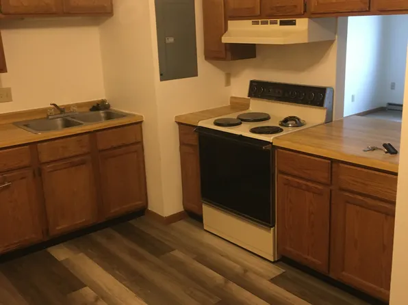 180 N Freeman Dr APT 3, Port Washington, WI 53074