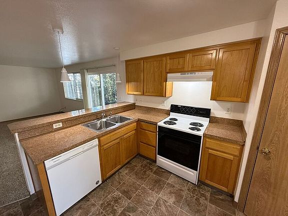 5th image of 4055 Denver Ave NE #B