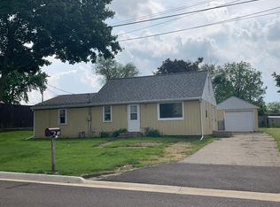 9804 Orlando St, Machesney Park, IL 61115